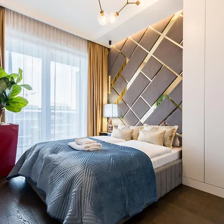 Luxury Penthouse With Jacuzzi Cracovie