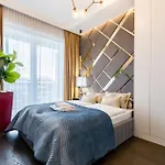 Luxury Penthouse With Jacuzzi クラクフ