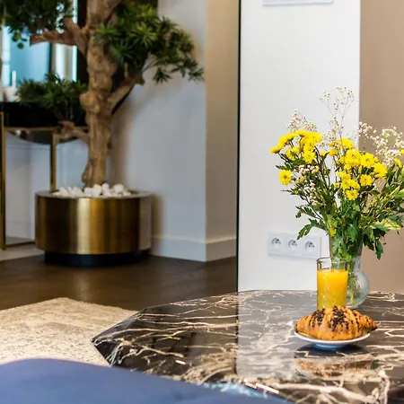 Luxury Penthouse With Jacuzzi Апартаменты *