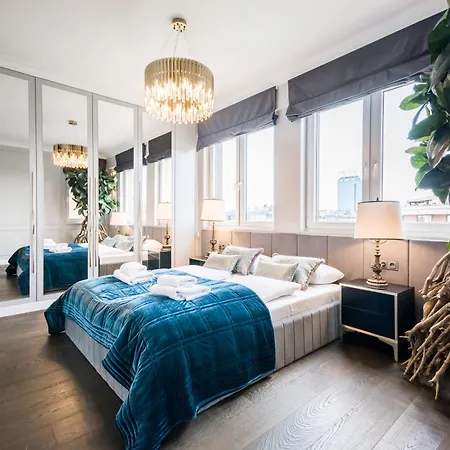 Luxury Penthouse With Jacuzzi *