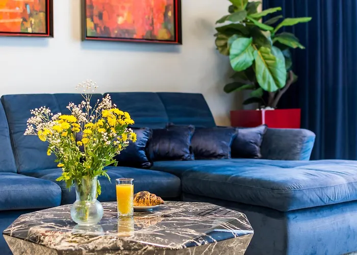 Luxury Penthouse With Jacuzzi *