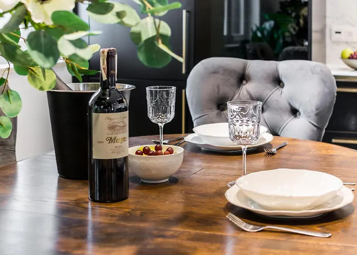 Luxury Penthouse With Jacuzzi