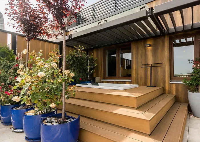 Luxury Penthouse With Jacuzzi Apartamento *